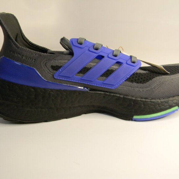 NIB Mens Adidas Ultraboost 21 Blue\\Gray\\Black Running Shoes Size 10.5 main image 4